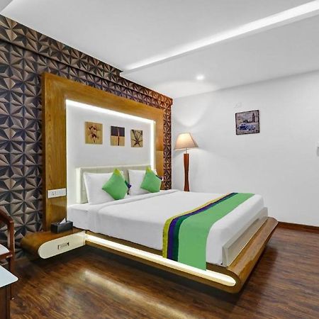 Hotel Treebo Trend The White Tree Hope Farm Junction à Bangalore Extérieur photo